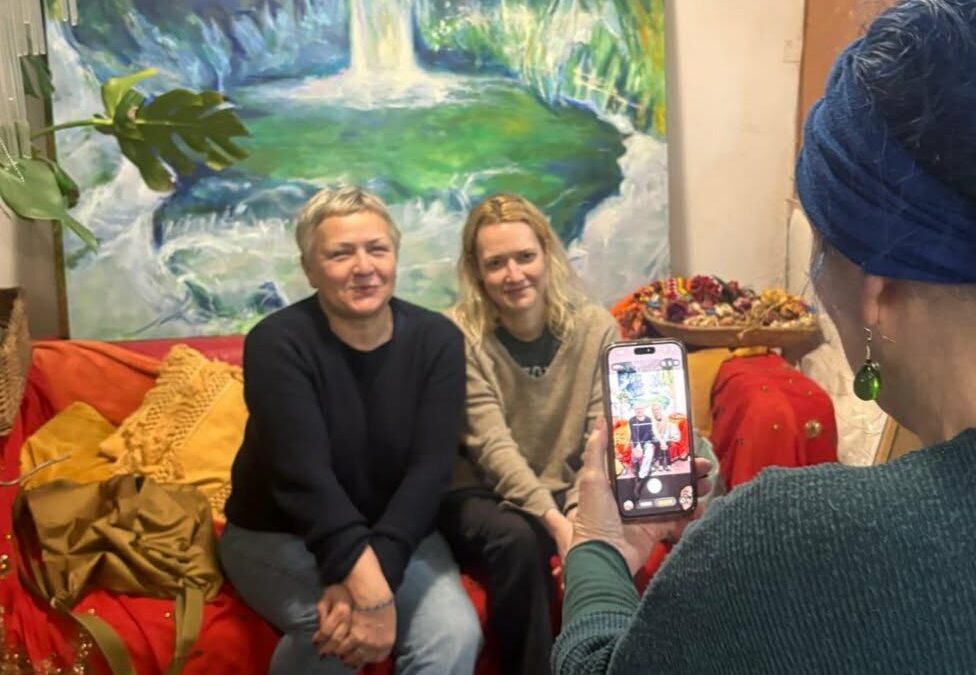 "In silence of colours – meeting with art and oneself" – session with Painter Krystyna Suchwał