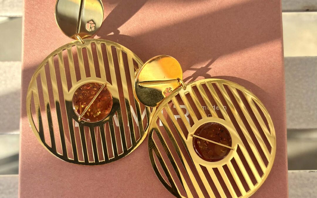 Modern amber earrings